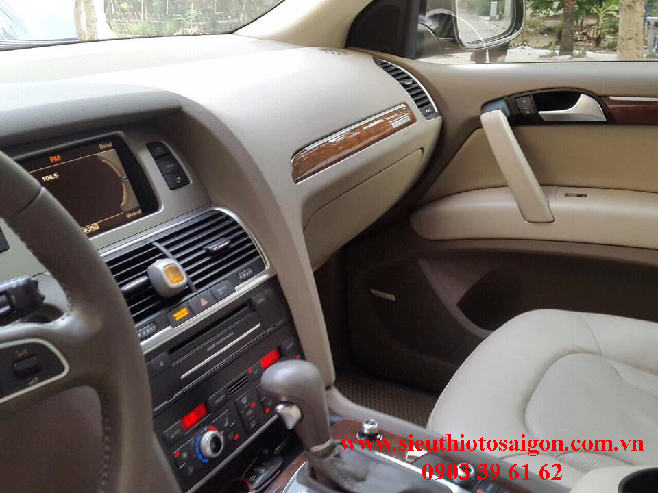 Audi Q7 3.0 model 2011