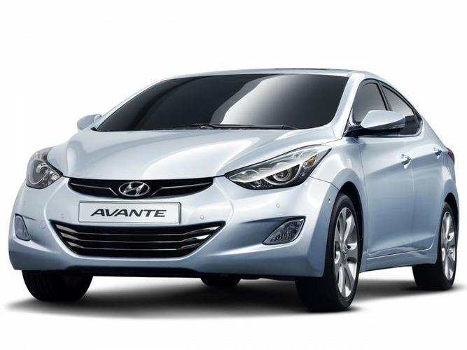 Mua Hyundai Accent Sedan và Avante Quý khách Được Khuyến Mãi 15 tr .
