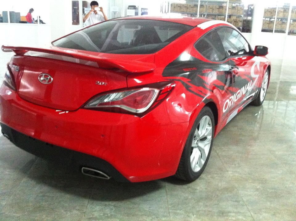 Hyundai Genesis 2013 độ