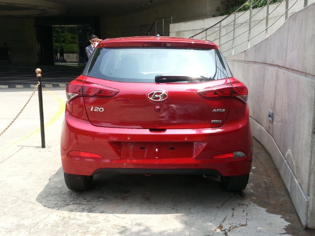 Hyundai I20 2015 Rẻ Bằng Nửa Xe Tay Ga .