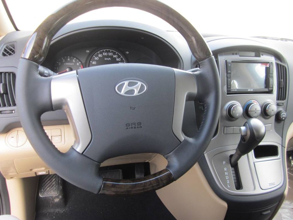 Hyundai Starex Limousine