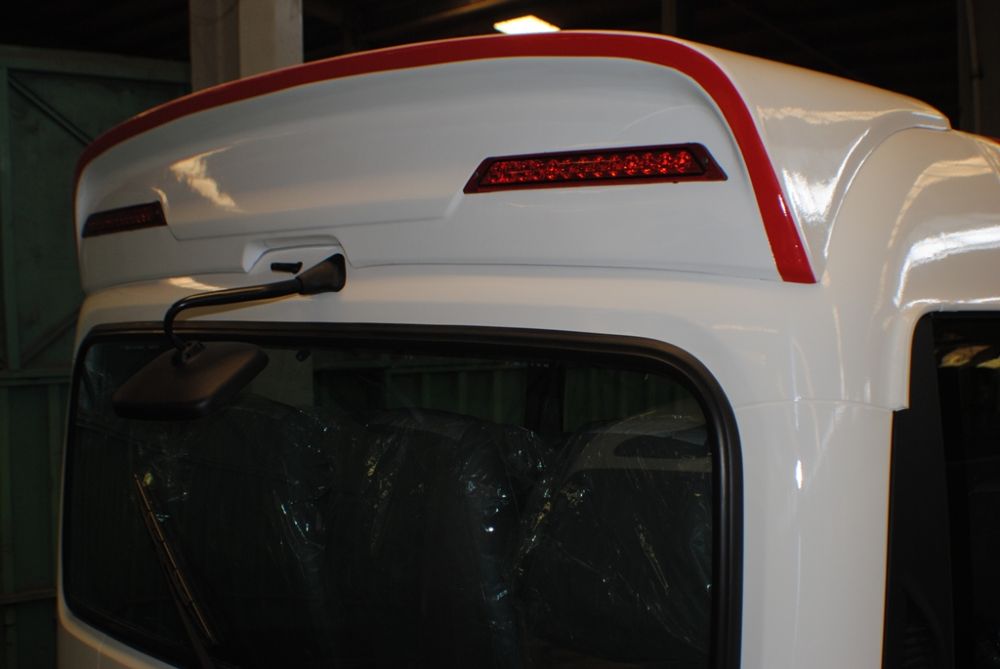 Mão Đuôi xe Traco