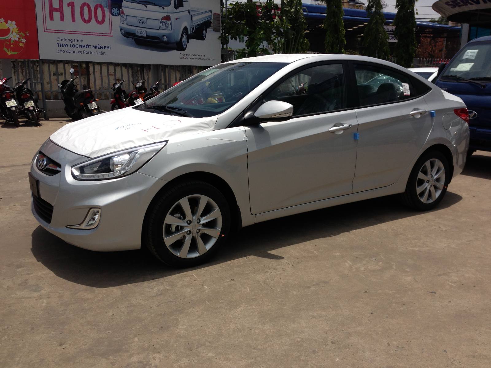 Hyundai Accent 2013