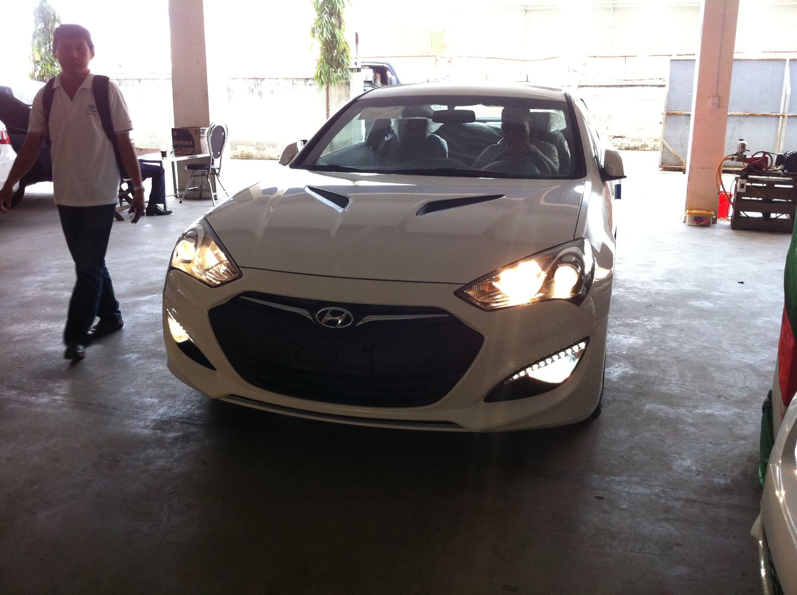 HYUNDAI GENESIS COUPE 2013