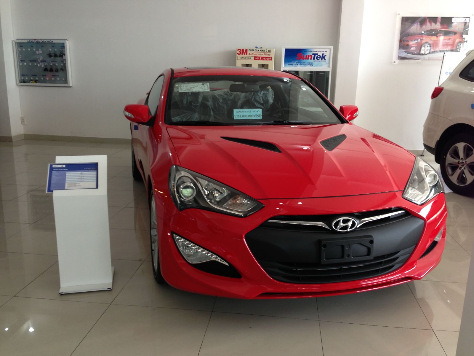 HYUNDAI GENESIS COUPE 2013